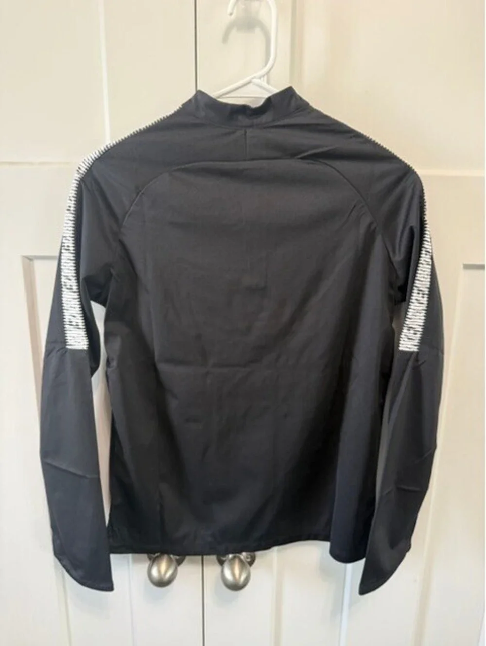 NWT Boys 1/4 zip sz Large black white performance mock wind and rain resistent